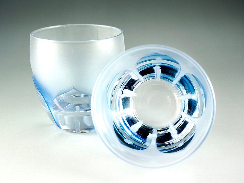 Kikyo sake cup [Tsukusa] - Bar Glasses & Drinkware - Glass Blue