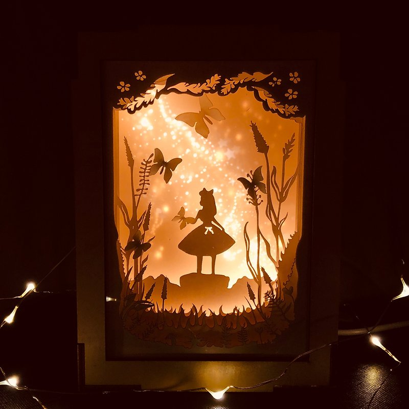 | Light and Shadow Story | Mini Paper Sculpture Night Light | Dream Forest | - โคมไฟ - กระดาษ สีเหลือง