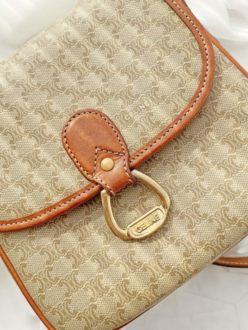 Second-hand bag CELINE rice flower tofu bag small square bag messenger bag messenger bag camera bag cosmetic bag shoulder bag - Messenger Bags & Sling Bags - Waterproof Material Brown
