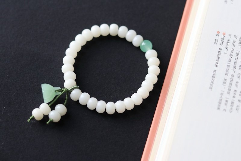Natural native bodhi root white jade bodhi root glass pendant design bracelet handheld s - Bracelets - Plants & Flowers Black