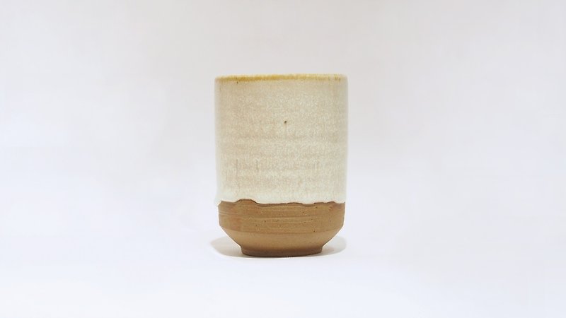 手作りの流れる釉薬茶碗 - 急須・ティーカップ - 陶器 カーキ