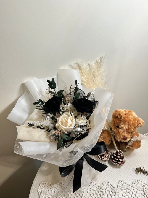 Valentine's Day Gift The One and Only You Everlasting Flower Bouquet - Shop  youngsflower Dried Flowers & Bouquets - Pinkoi