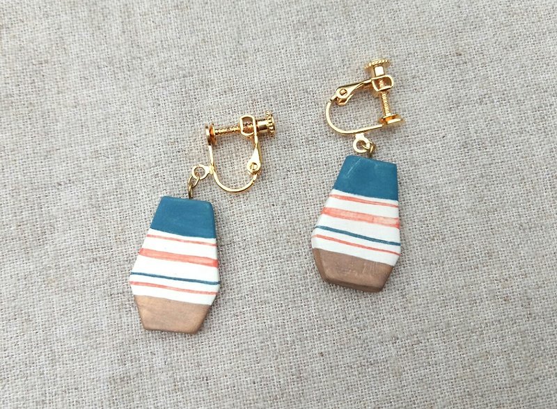 Felt gold striped oil extended diffuse earrings - Earrings & Clip-ons - Pottery Gold