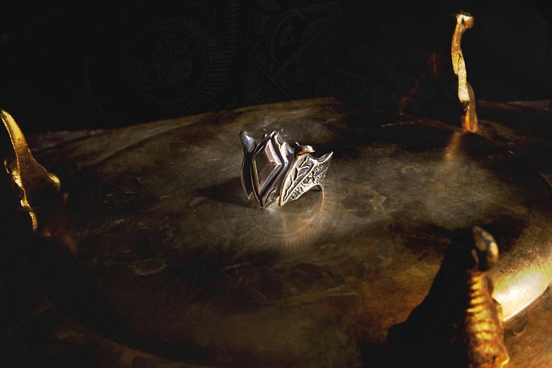 Alarein/Handmade Silver Jewelry/Knight Series/Ring/Exiled Knight - แหวนทั่วไป - เงินแท้ สีเงิน