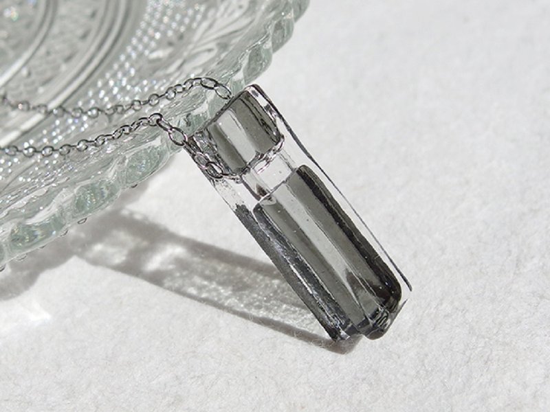 Fashionable glass (smart [mini] [black]) Chain necklace [Cotton string, Silver 925 can be selected] [Made to order] - สร้อยคอ - แก้ว สีดำ