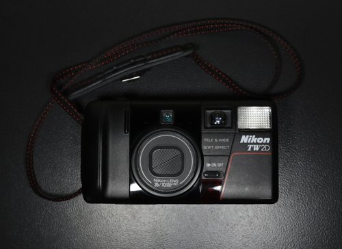 Nikon TW2D 35/70mm ニコンTW2D Nikon TW2D - Get info on features, films & batteries