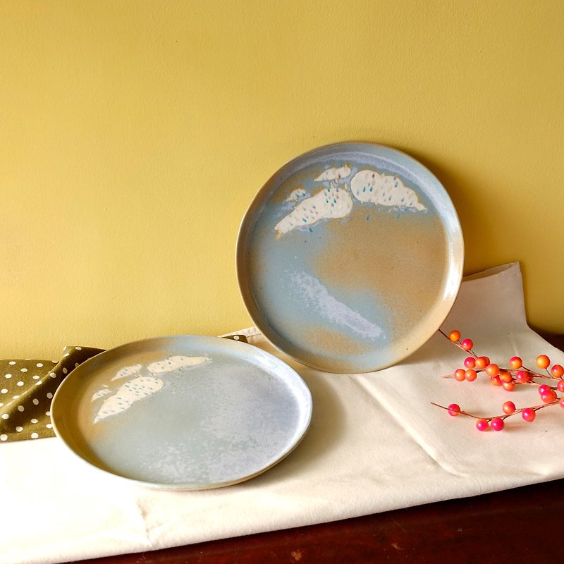 藍色憂鬱的雲朵盤 （藍色版）  手工陶盤 限量 - 小碟/醬油碟 - 陶 藍色