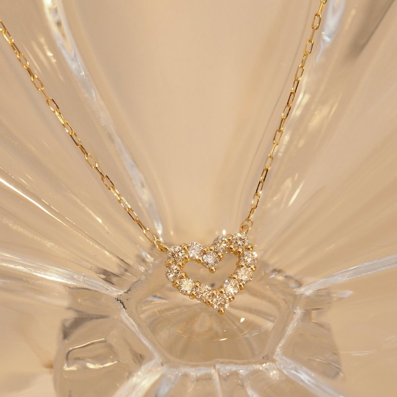 18K金Hollow鑽石心形項鏈18K Gold Hollow Diamond Heart Charm N - 項鍊 - 貴金屬 