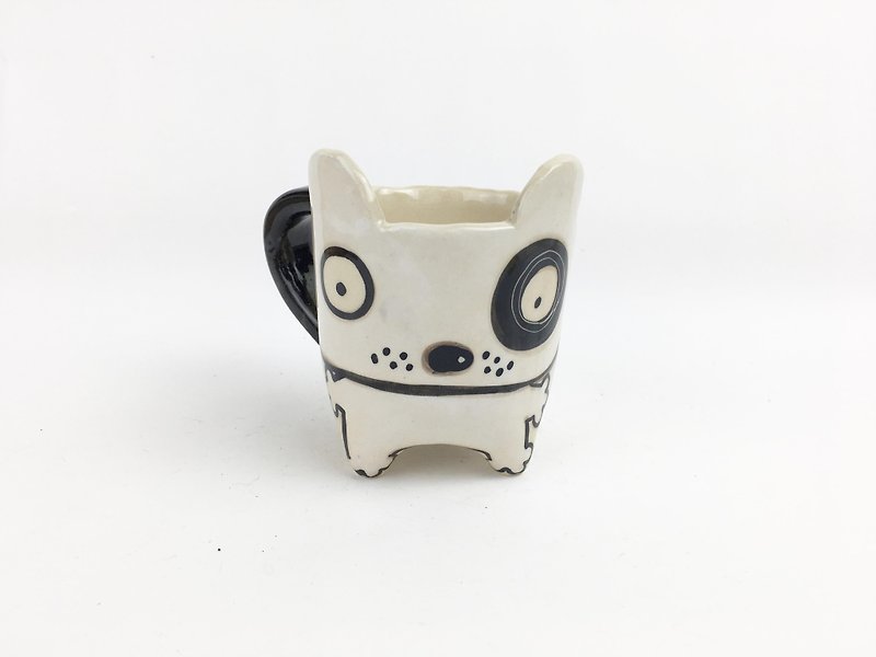 Nice Little Clay Handmade Ear Cup Black Wheel Dog 0113-01 - Mugs - Pottery White