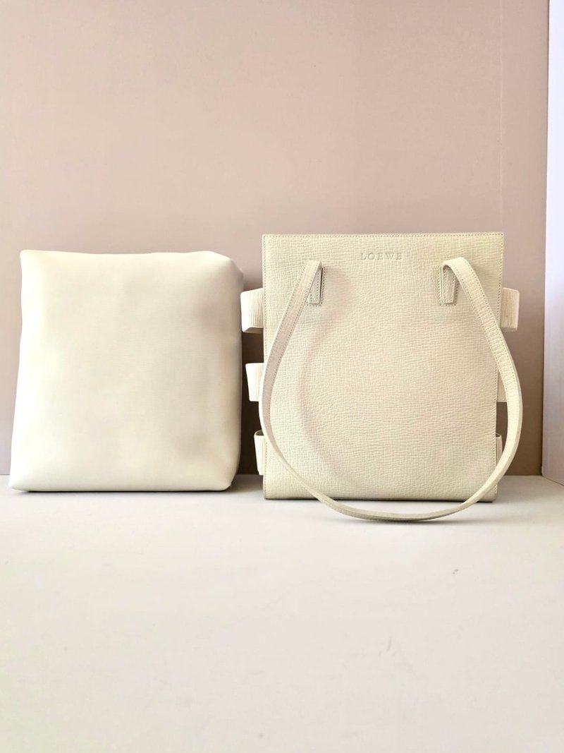 稀有中古包 Loewe米白分層托特包 側背包 單肩包 復古包 二手包 - 側背包/斜背包 - 真皮 白色