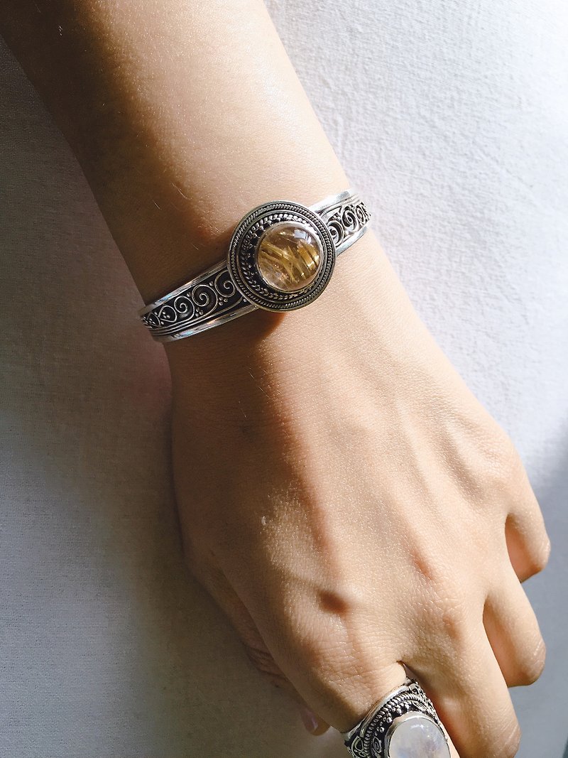 Natural titanium crystal bracelet Nepal handmade 925 sterling silver - สร้อยข้อมือ - คริสตัล 