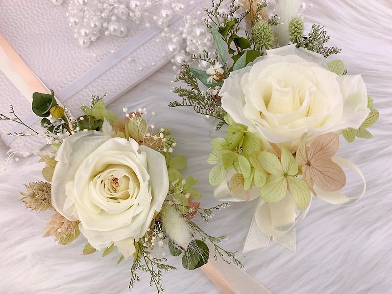 [Customized] Immortal rose wrist flower/groom corsage/wedding corsage - ช่อดอกไม้แห้ง - พืช/ดอกไม้ 