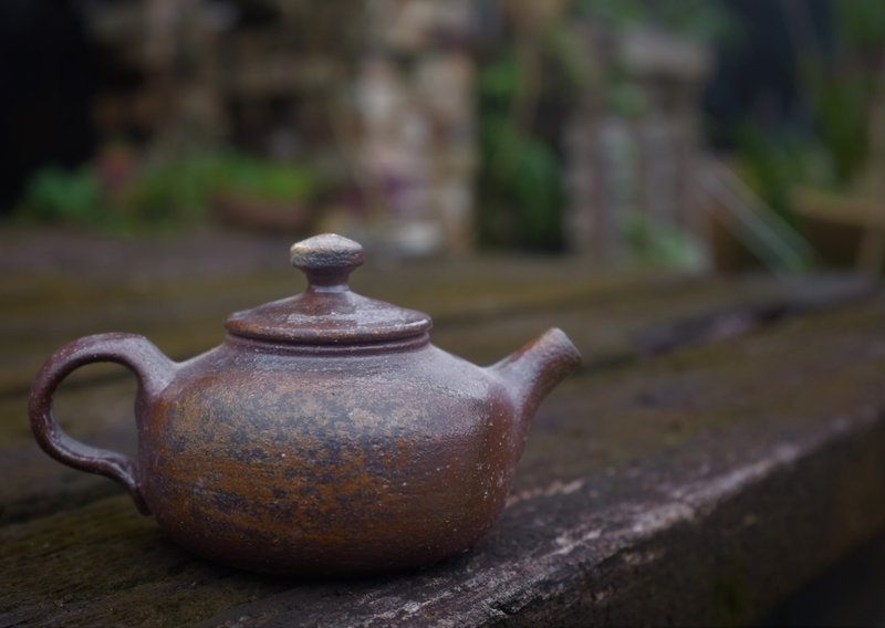 S&M wood-fired teapot - 茶壺/茶杯/茶具 - 陶 卡其色