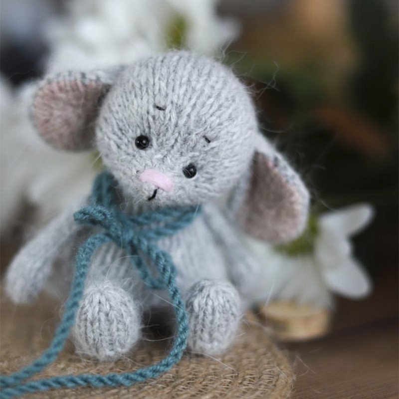Knitted mouse. Detailed Patten in English and Russian - 手工藝教學/工具書 - 其他材質 