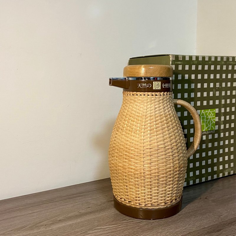 Zojirushi Rattan Thermos Thermos Magic Bottle - กระบอกน้ำร้อน - วัสดุอื่นๆ สีกากี