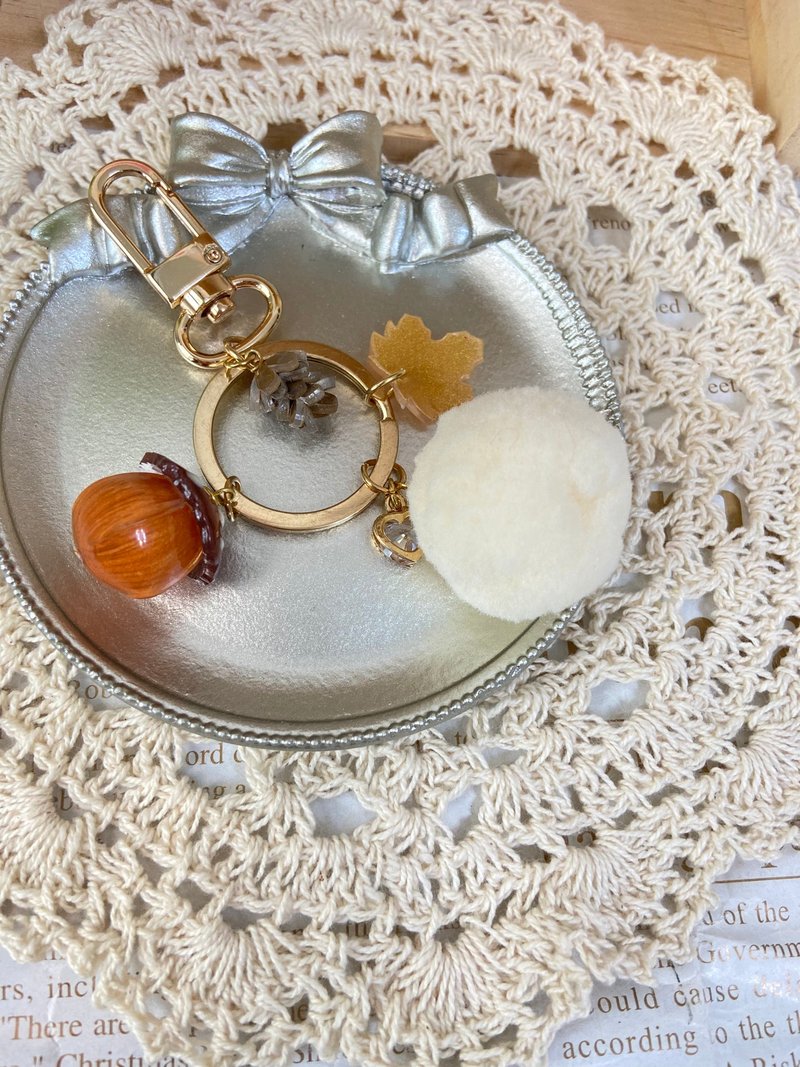 Fur ball acorn bag charm - Charms - Resin Brown