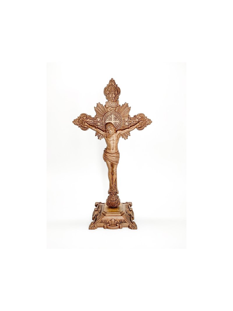 Wooden crusifix on the stand 26-27 cm heigh - 牆貼/牆身裝飾 - 木頭 