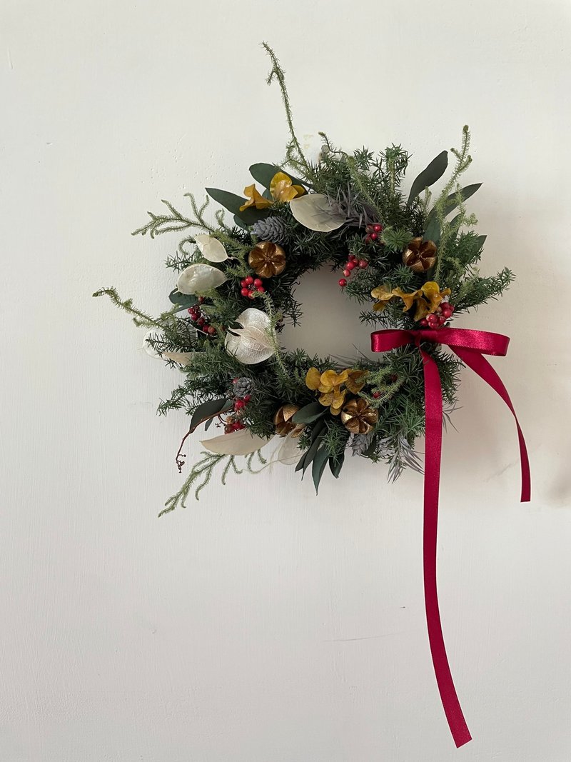 Christmas wreath, dried flowers, everlasting flowers, cedar wreath, customized gift - ช่อดอกไม้แห้ง - พืช/ดอกไม้ สีเขียว