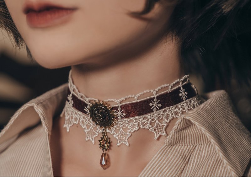 蒸汽朋克 聖誕星星 暗紅緞帶 黑白蕾絲 choker 脖圈頸飾 項鏈 - 項鍊 - 鋁合金 多色