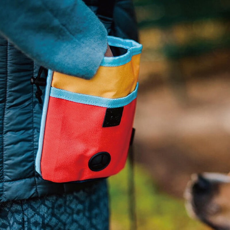 Camping wild fun multifunctional pet training bag feed bag (splicing series 5 colors) - Pet Carriers - Waterproof Material 