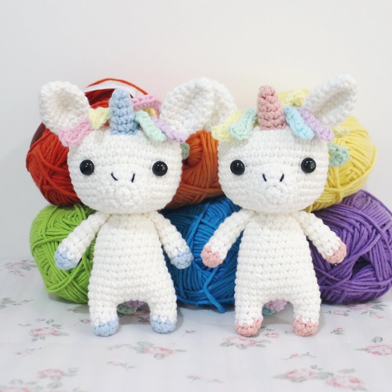 Mini Unicorn Unicorn Pair Pair Handmade crochet - ตุ๊กตา - ผ้าฝ้าย/ผ้าลินิน หลากหลายสี
