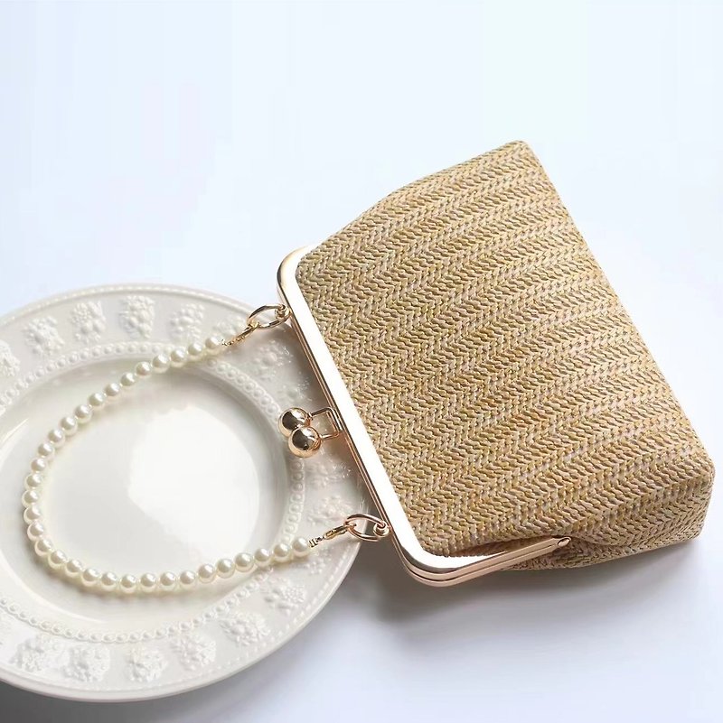 Vintage handbag mouth gold Bag Messenger Bag woven bag - Handbags & Totes - Other Materials 