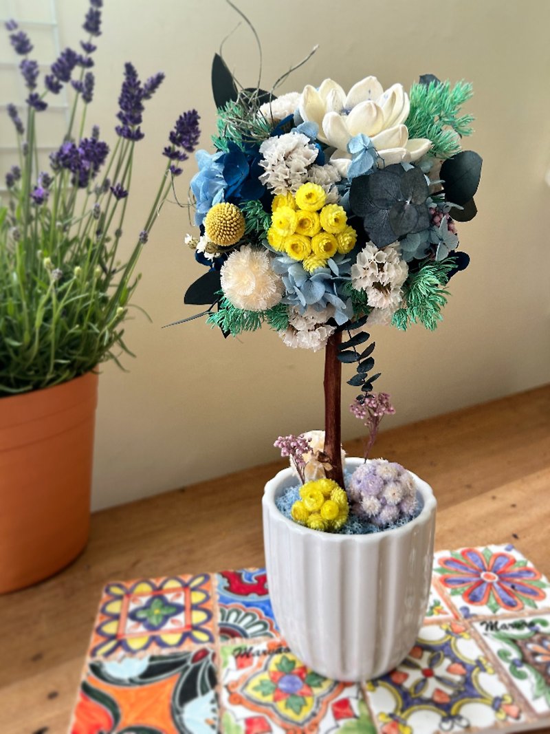 Little Planet Everlasting Flower Ball Tree - Dried Flowers & Bouquets - Plants & Flowers 