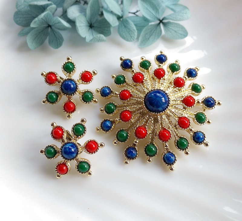 Western antique ornaments. SARAH COV 1970's Carnival pin + clip earring set - เข็มกลัด/พิน - โลหะ สีทอง