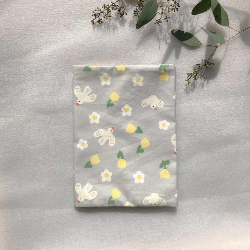 【雪梨】チューリップガーデンブックカバー/アジャスタブルブックカバー/ポケットブックカバー/カスタマイズブック - その他 - コットン・麻 多色