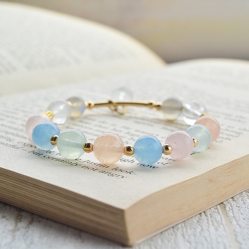 Colorful World│ Pink Morgan Beryl Aquamarine Labradorite White Glue Flower Crystal Bronze Bracelet - สร้อยข้อมือ - เครื่องประดับพลอย หลากหลายสี