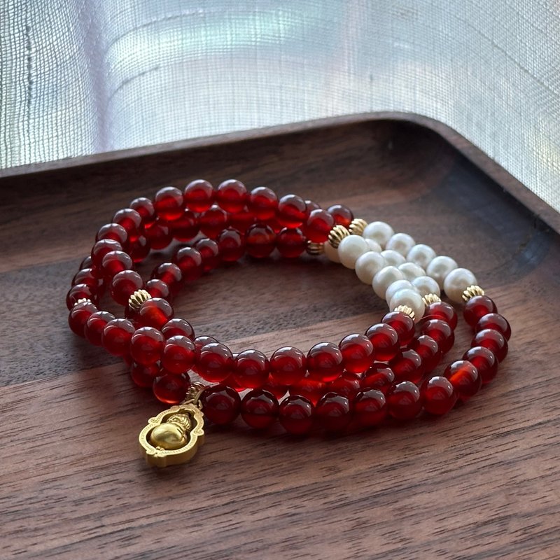 [Three Rings] Red Agate | Freshwater Pearl | Gold-plated three-ring thin bracelet - Bracelets - Semi-Precious Stones Red