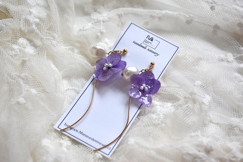 Hand-made purple hydrangea flower pendant long heterosexual pearl earrings sterling silver earrings clip-on earrings - ต่างหู - พืช/ดอกไม้ สีม่วง