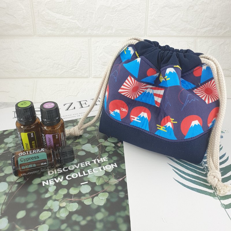 P-01 攜帶式精油收納包 萬用包 抽繩包 可擺放8支15ml精油 可繡字 - 香氛/精油/擴香 - 棉．麻 