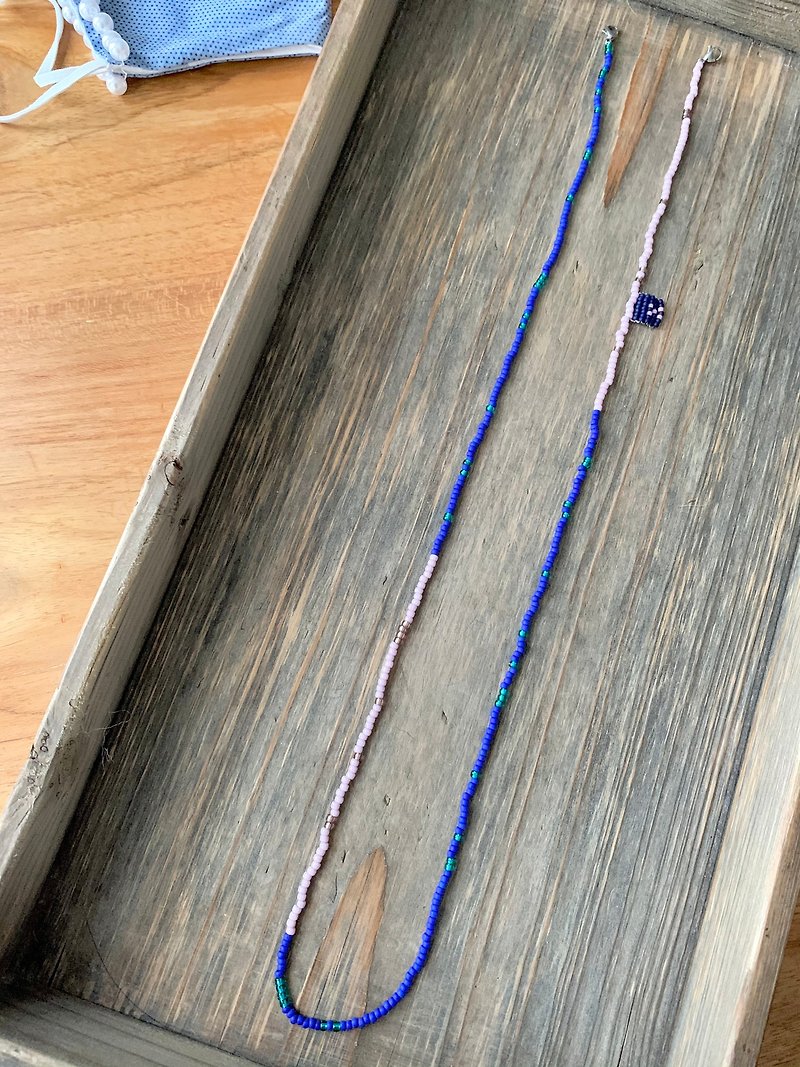 วัสดุอื่นๆ สร้อยคอ สีน้ำเงิน - Multipurpose strap / necklace / badge holder chain - Christmas Gift Wrapping