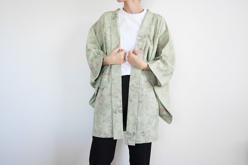 Japanese KIMONO, green authentic kimono, traditional kimono, vintage kimono - Women's Casual & Functional Jackets - Silk Green