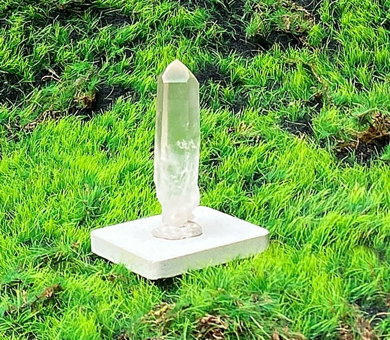 能量擺飾-天然冰透白水晶原礦能量柱  療癒 開運 淨化 快速出貨 - 擺飾/家飾品 - 水晶 