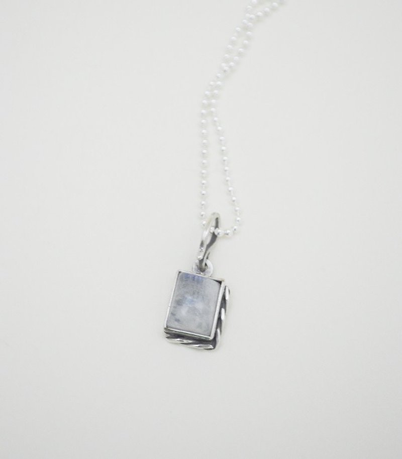 Section‧Square Moonstone‧Silver Necklace‧I