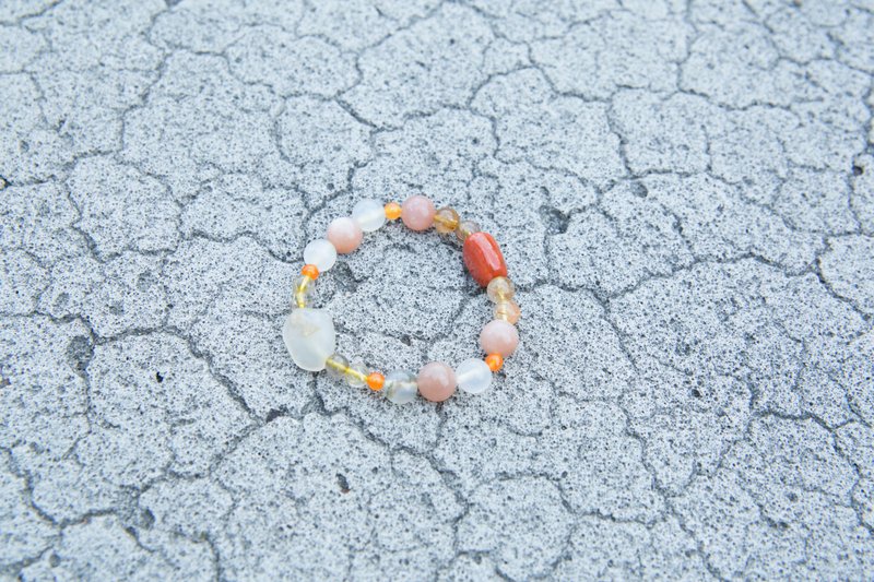 Five Elements Crystal Bracelet For Zodiac Animal DRAGON. Red Agate Sunstone - Bracelets - Semi-Precious Stones Multicolor