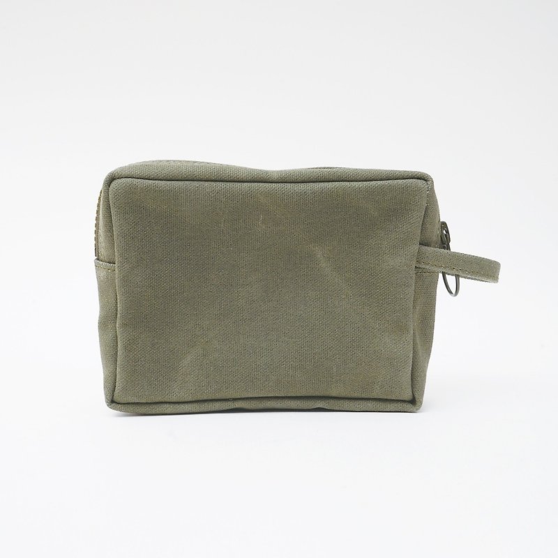 Mushroom MOGU / canvas storage bag / military blanket green / Bu Bu Xiong - กระเป๋าเครื่องสำอาง - ผ้าฝ้าย/ผ้าลินิน สีเขียว