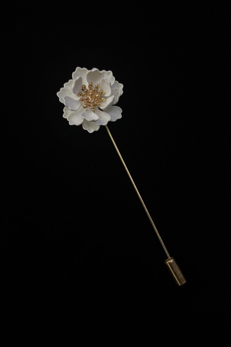 嫺靜別針-Demure Brooch - 耳環/耳夾/耳骨夾 - 銅/黃銅 白色