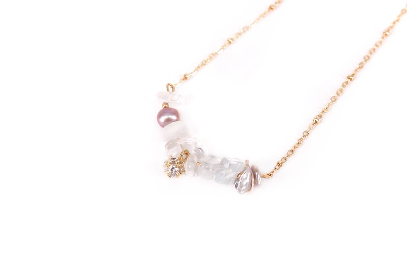 Stone crystal pearl necklace