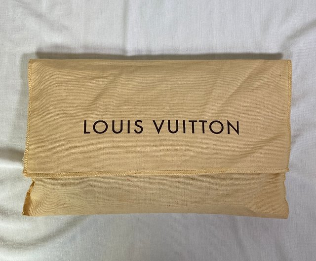 Louis Vuitton 2001 monogram pochette LV presbyopic clutch bag