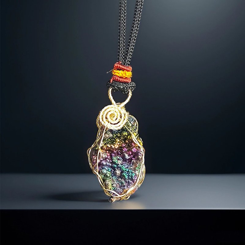 Pendant - Top premium rare Iridescent Goethite COLOUR:rainbow 100% natural - Necklaces - Jade 