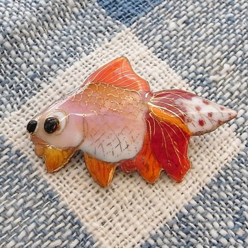 金魚1の七宝焼ブローチ - 胸針 - 其他金屬 紅色
