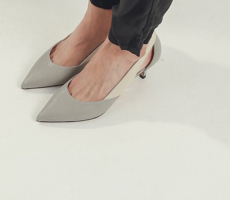 Streamline cut side hollow low heel shoes beige - High Heels - Genuine Leather Gray
