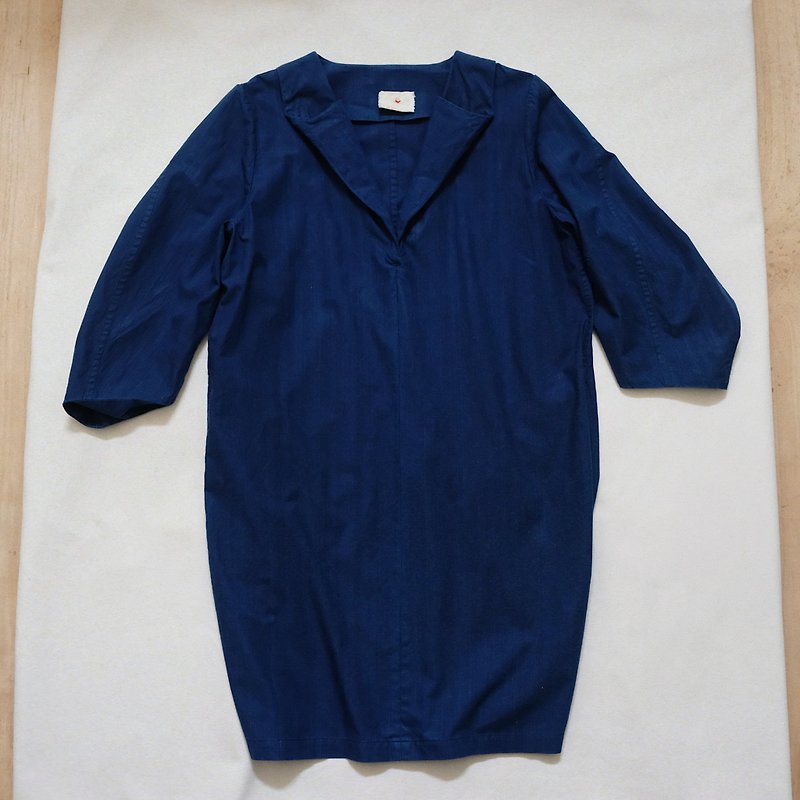 立體七分袖襯衫洋裝 靛藍 - 連身裙 - 棉．麻 藍色