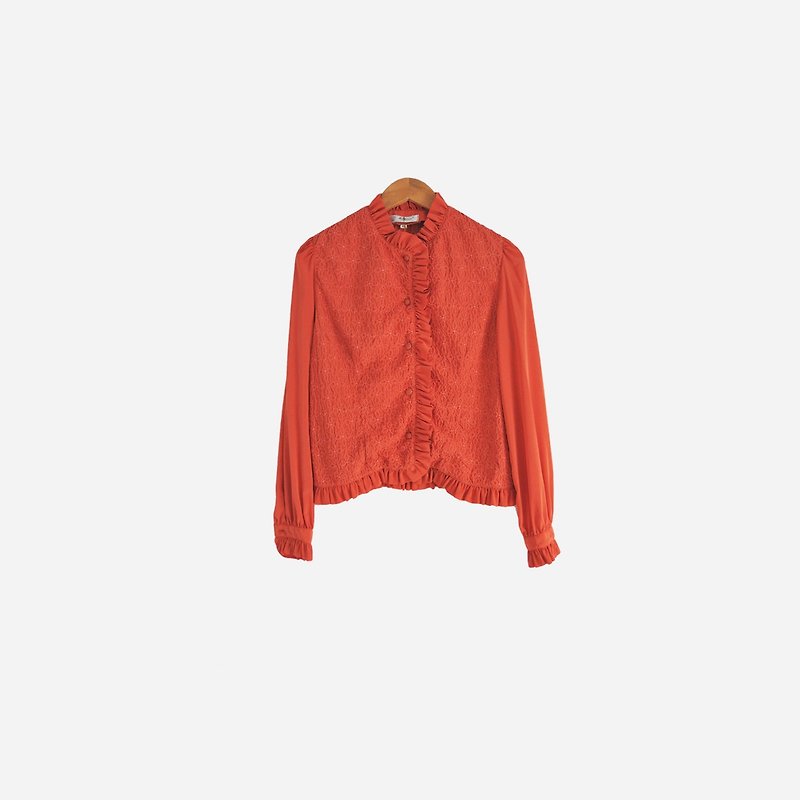 Dislocated vintage / orange red wrinkled Embroidery thread shirt no. 503 vintage - Women's Shirts - Other Materials Red