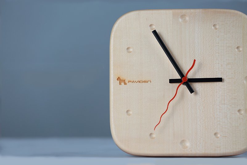 ノルディックスタイルの時計スクエア（メープル/ウォールナット）20cm X 20cm - 時計 - 木製 