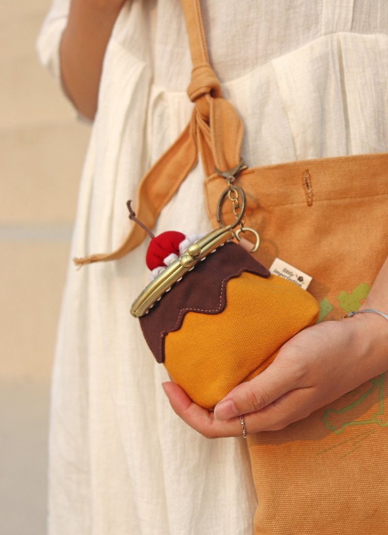 | Mini Dessert| - Small pudding- kiss lock bag purse storage bag with key ring shape bag - กระเป๋าใส่เหรียญ - ผ้าฝ้าย/ผ้าลินิน สีเหลือง
