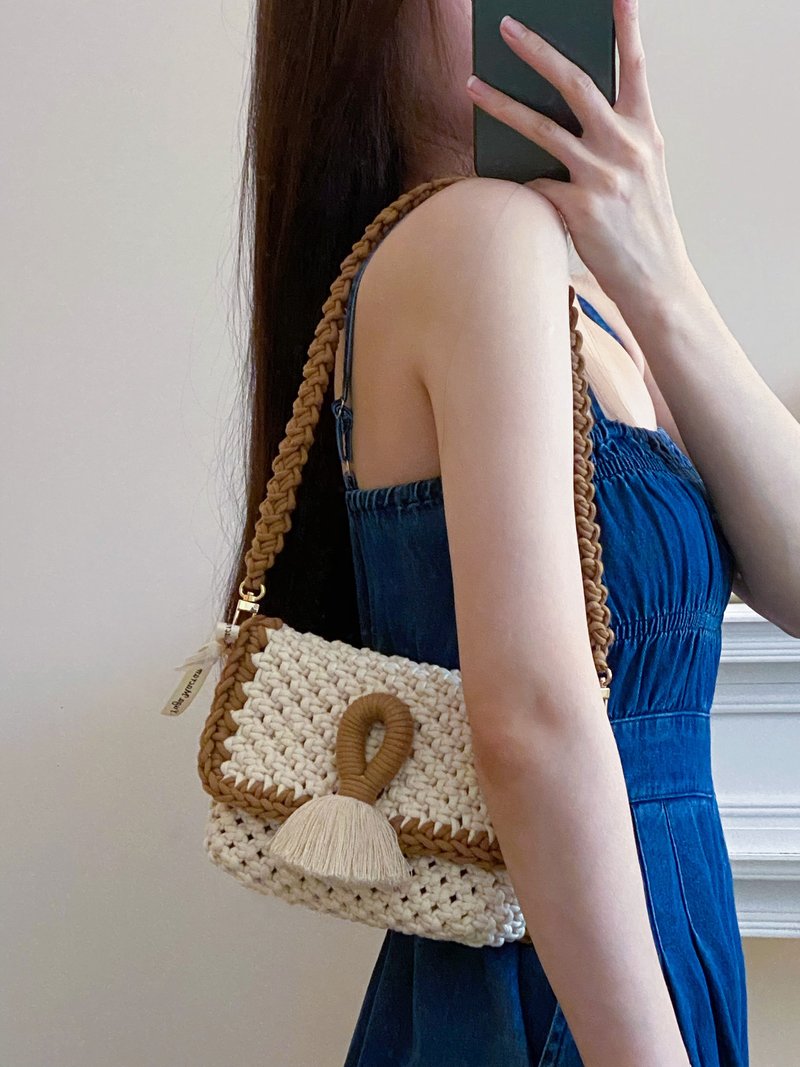 Ins style woven handmade bag shoulder bag hand gift - กระเป๋าถือ - ผ้าฝ้าย/ผ้าลินิน 